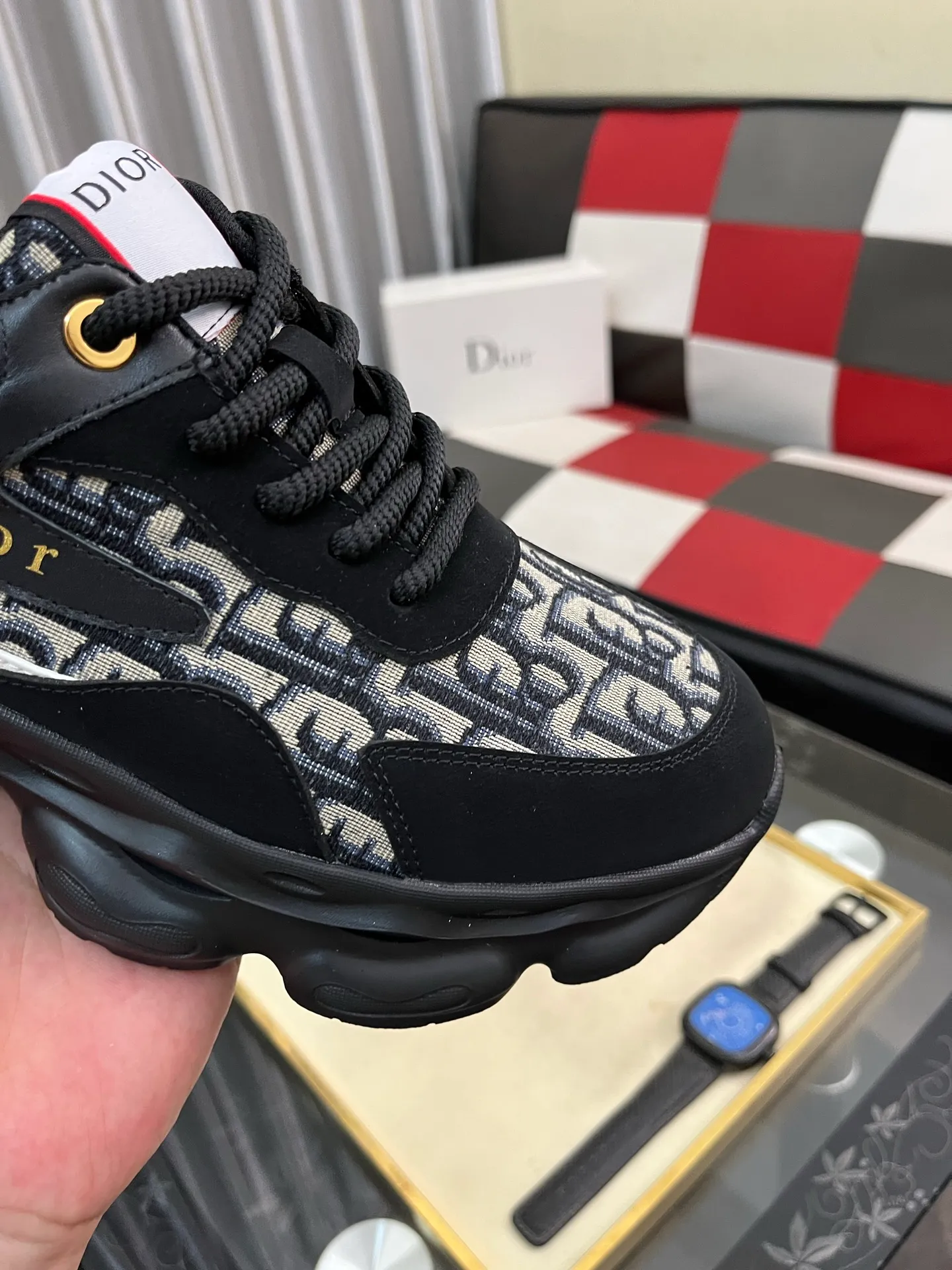 Men's shoes💰438⌚️⌚️[Dior] Dior's new men's genuine leather casual shoes, the highest version on the market, any comparison is welcome🆚! The original leather has excellent texture and is super high-end! Fetal sheep net lining imported from Italy, removable pad! Luxurious materials and fine workmanship, highly recommended! Code number: 38-442️⃣Colors available